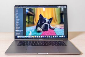 Apple MacBook Pro (16 inci)